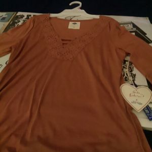 Sadie Robertson shirt